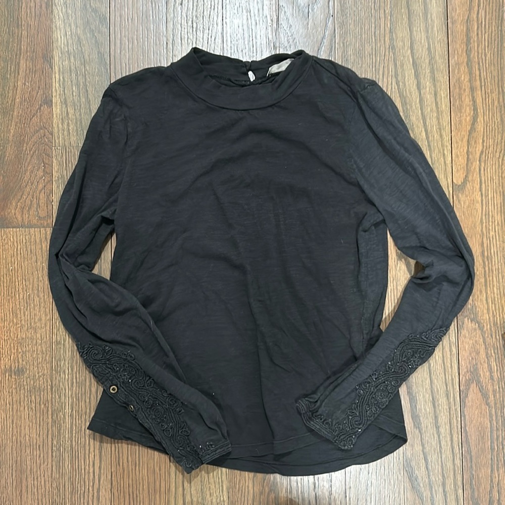 Free people top with funky sleeves